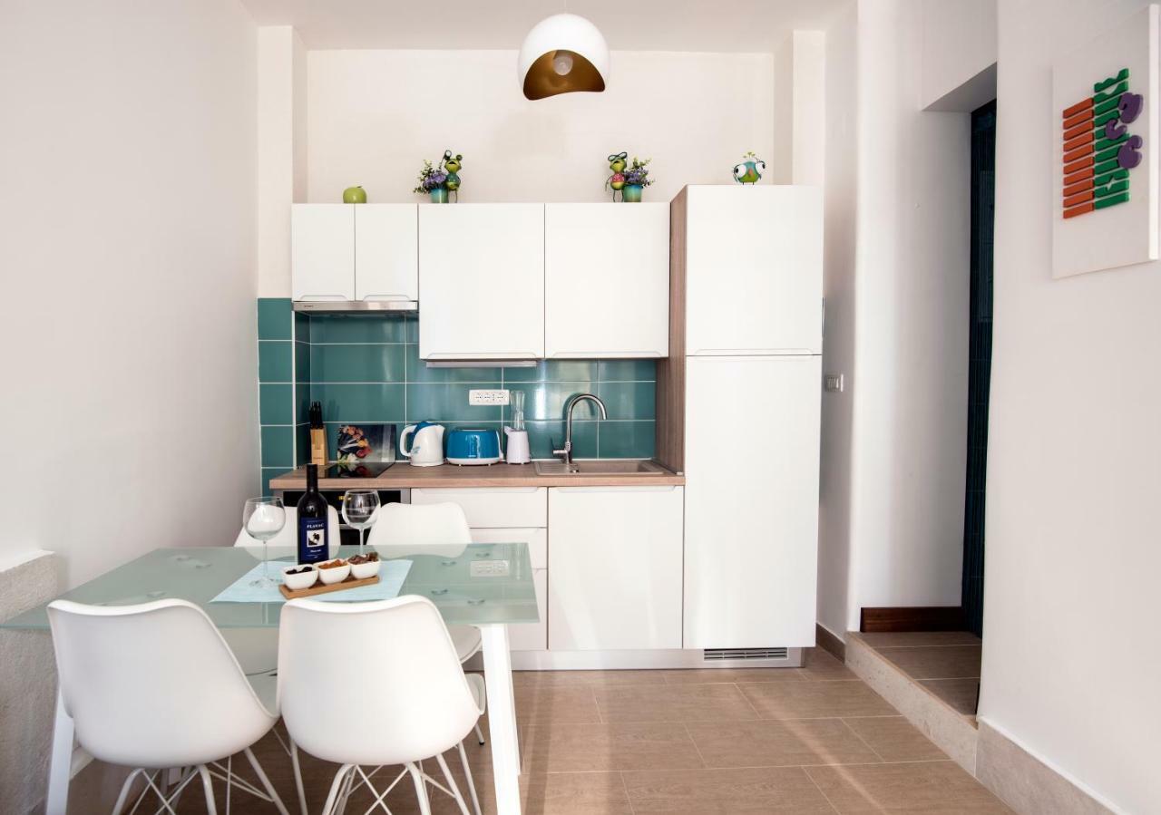 Ibis Your Cosy Oasis With Private Parking And Patio スプリト エクステリア 写真